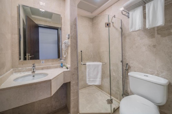 Al Kiswah Towers Hotel image 24